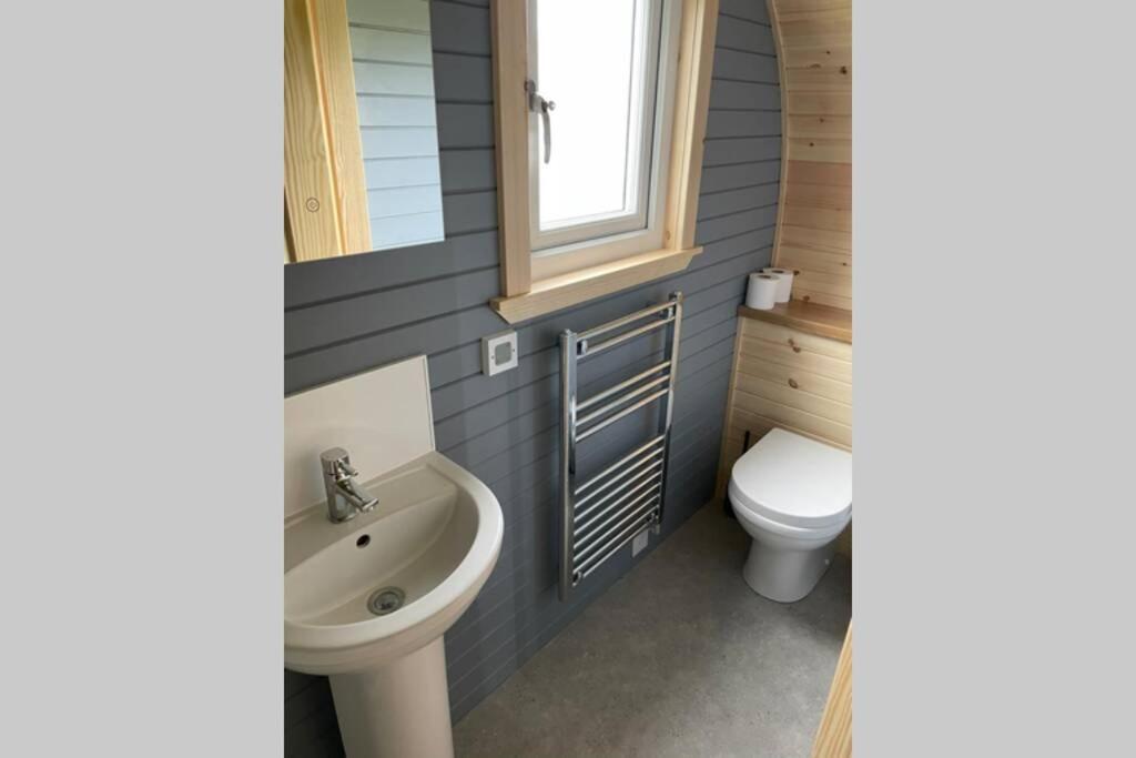 Sea Breeze Pod Apartment Fort William Exterior foto